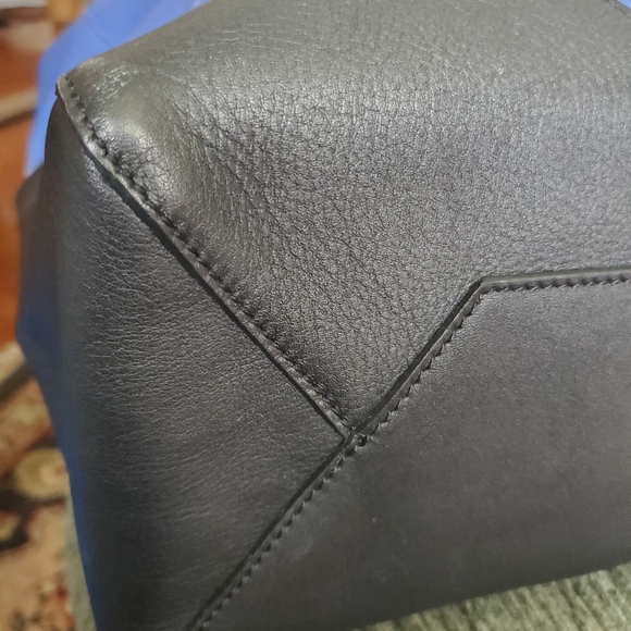 Celine lambskin leather tote.Blue and Black in color. - Picture 6 of 16